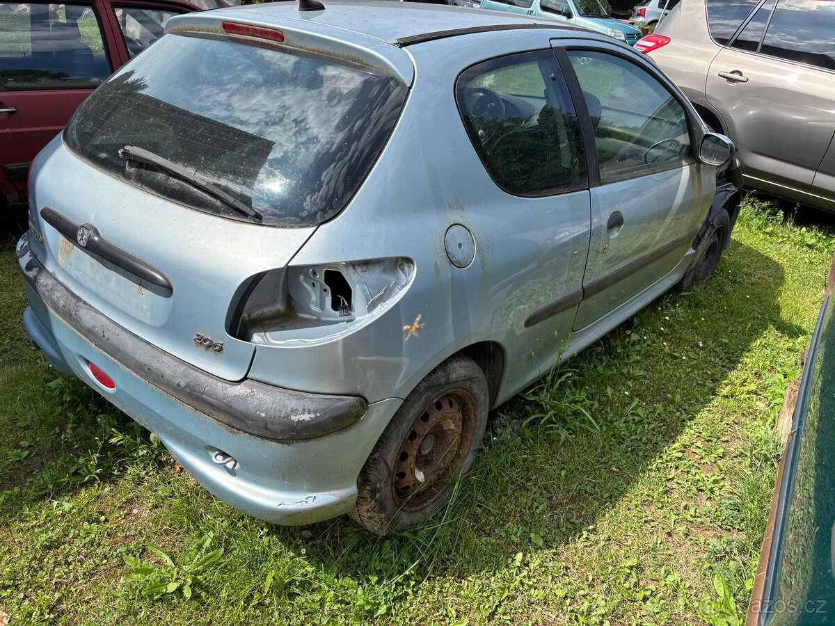 Peugeot 206 1.4i veškeré díly - 3