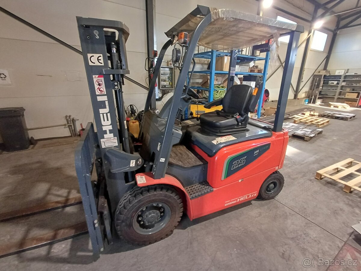 Vysokozdvižný elektrický vozík Heli CPD 25 - 3