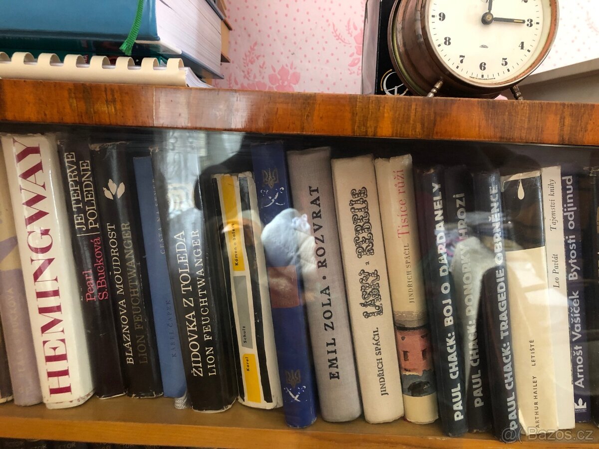 knihy různé - 3
