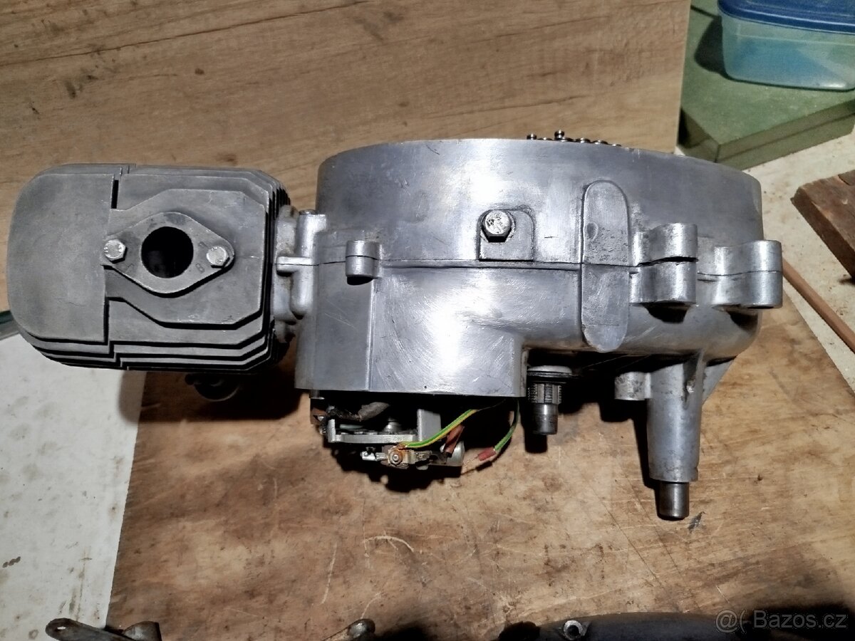 Motor Jawa Pionýr - 3