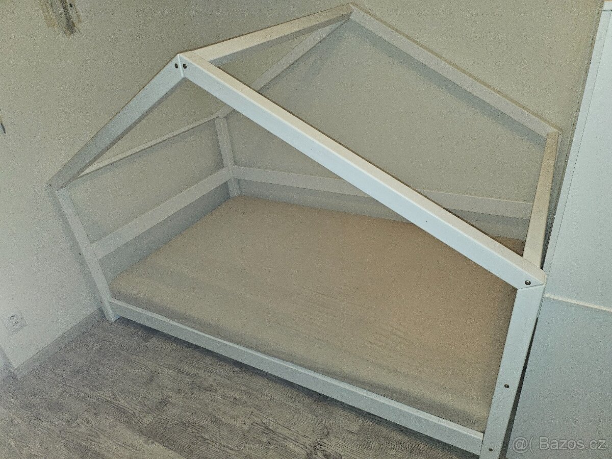 Domeckova postel - 3