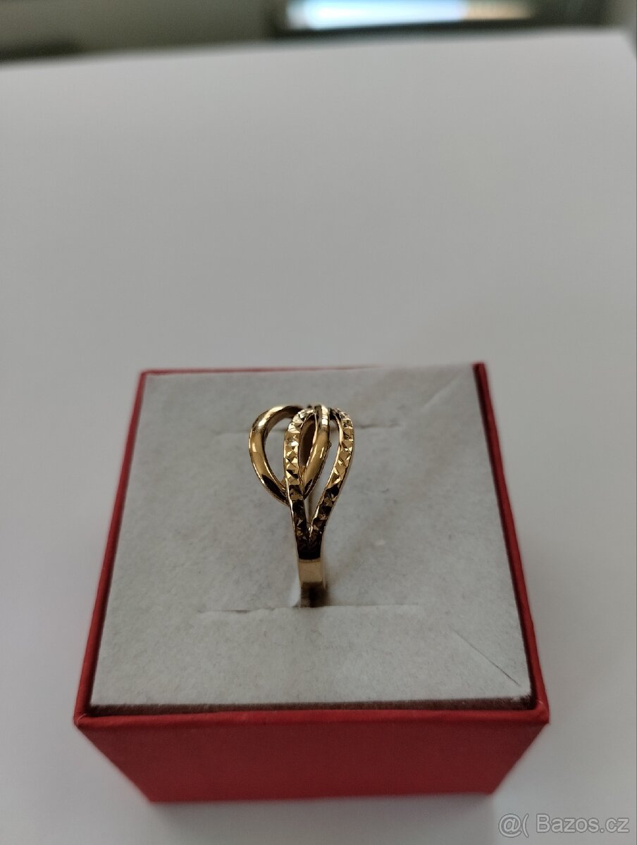 Zlatý prsten - 3