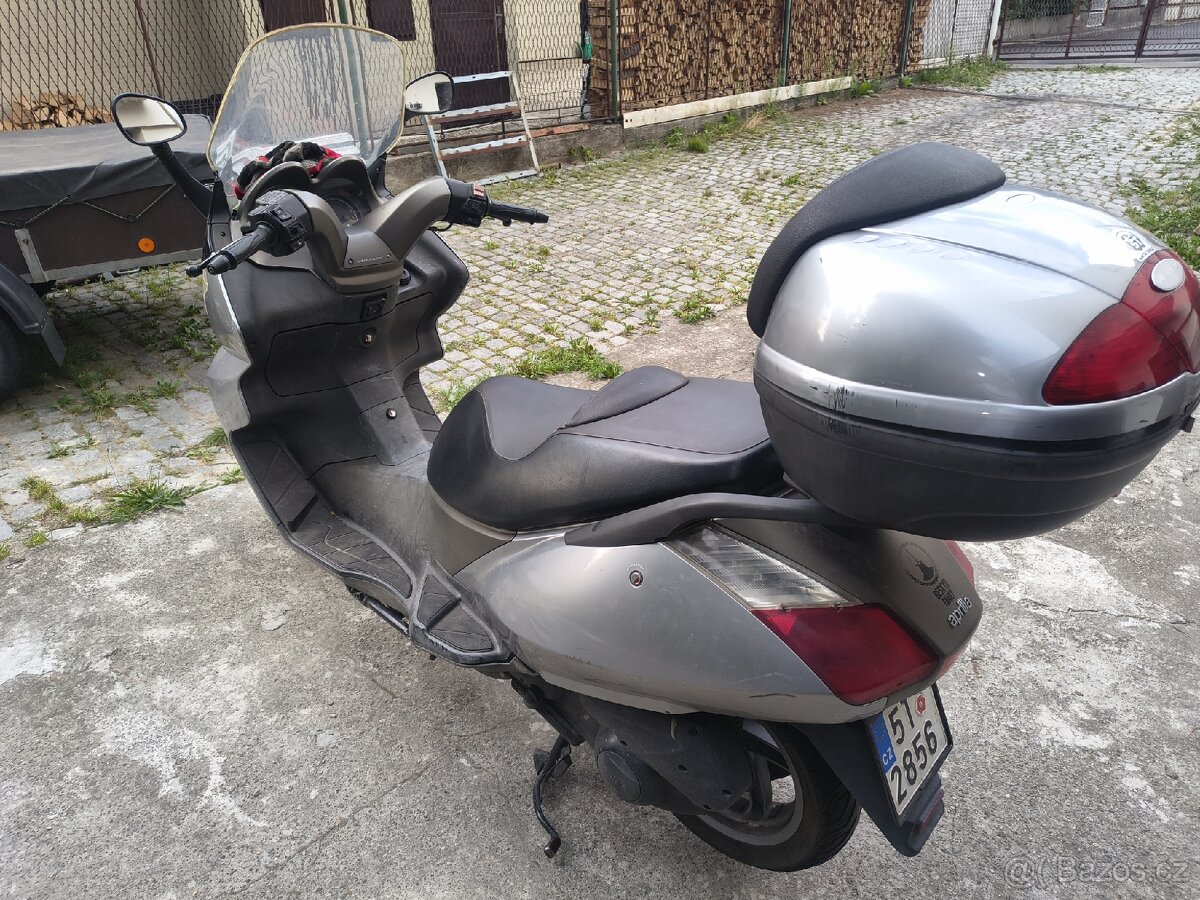 Aprilia Atlantis 250 - 3