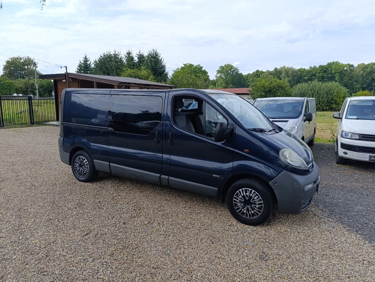 Opel Vivaro 1.9 DCi long klima 2x b.dveře - 3