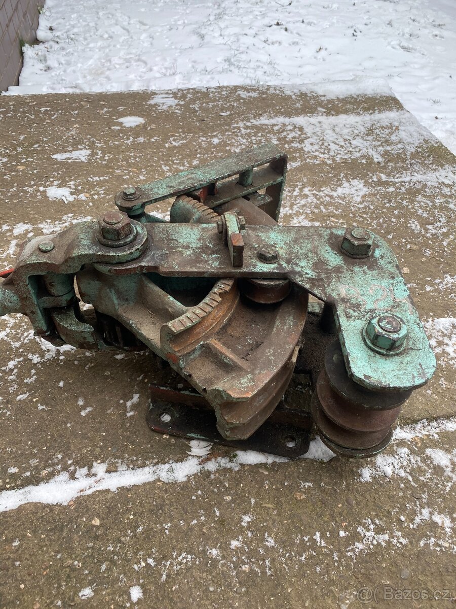 OHÝBAČKA TRUBEK - 3