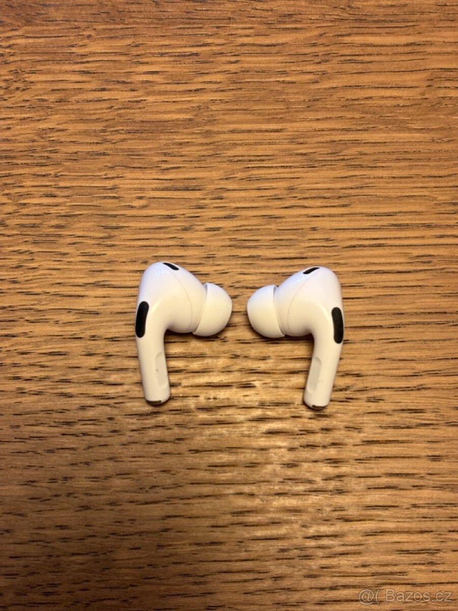 Apple AirPods Pro (1. generace) - 3