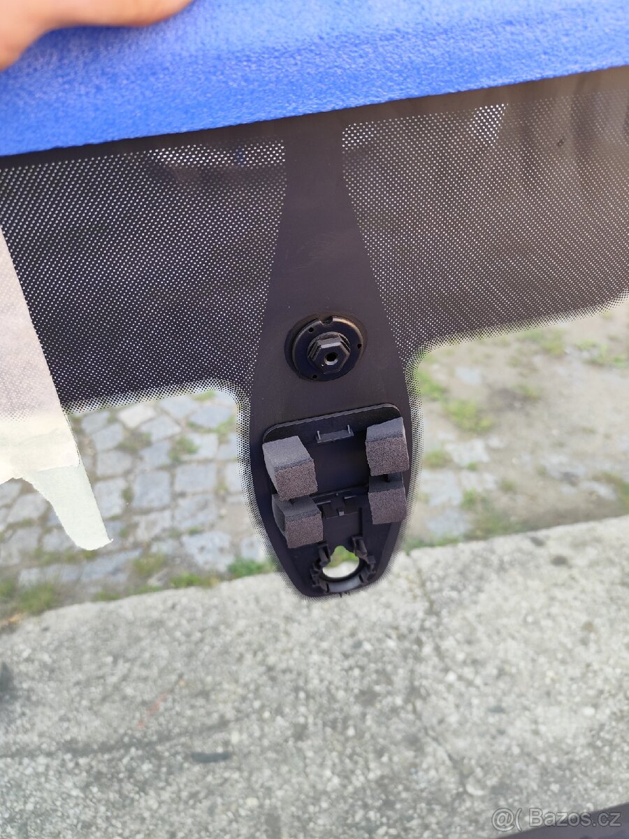 Čelní okno ford Focus III - 3