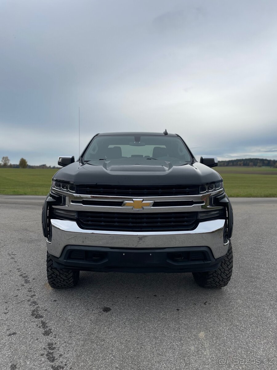 CHEVROLET SILVERADO - 2020 - 5.3 Vortec - Lift - 3