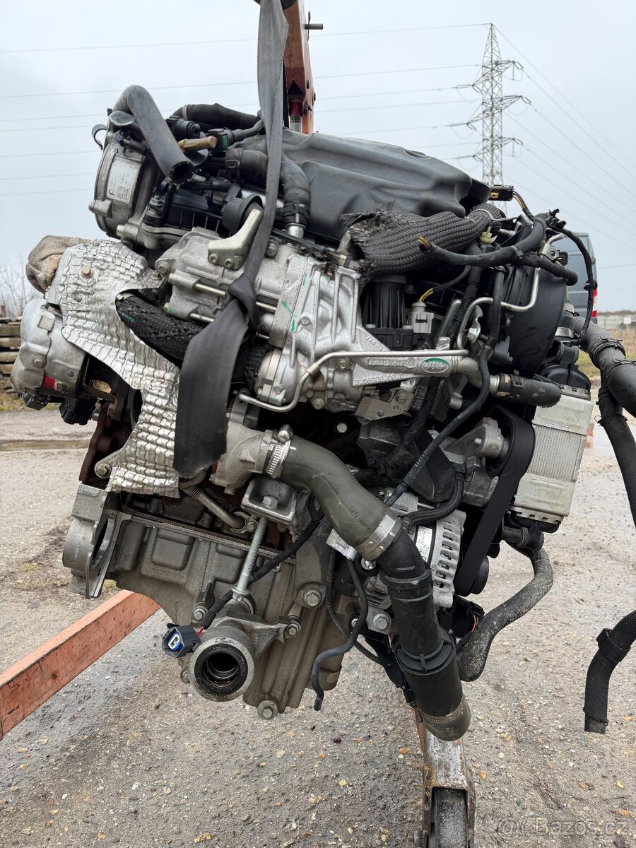 ---LAND ROVER RANGE ROVER 3.0 V6 BiTURBO VELAR DISCOVERY V-- - 3