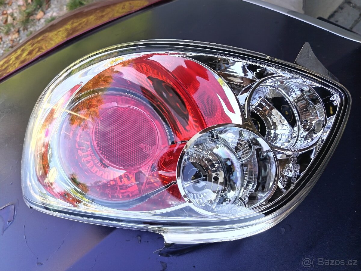 Zadní světla Peugeot 206 - 3