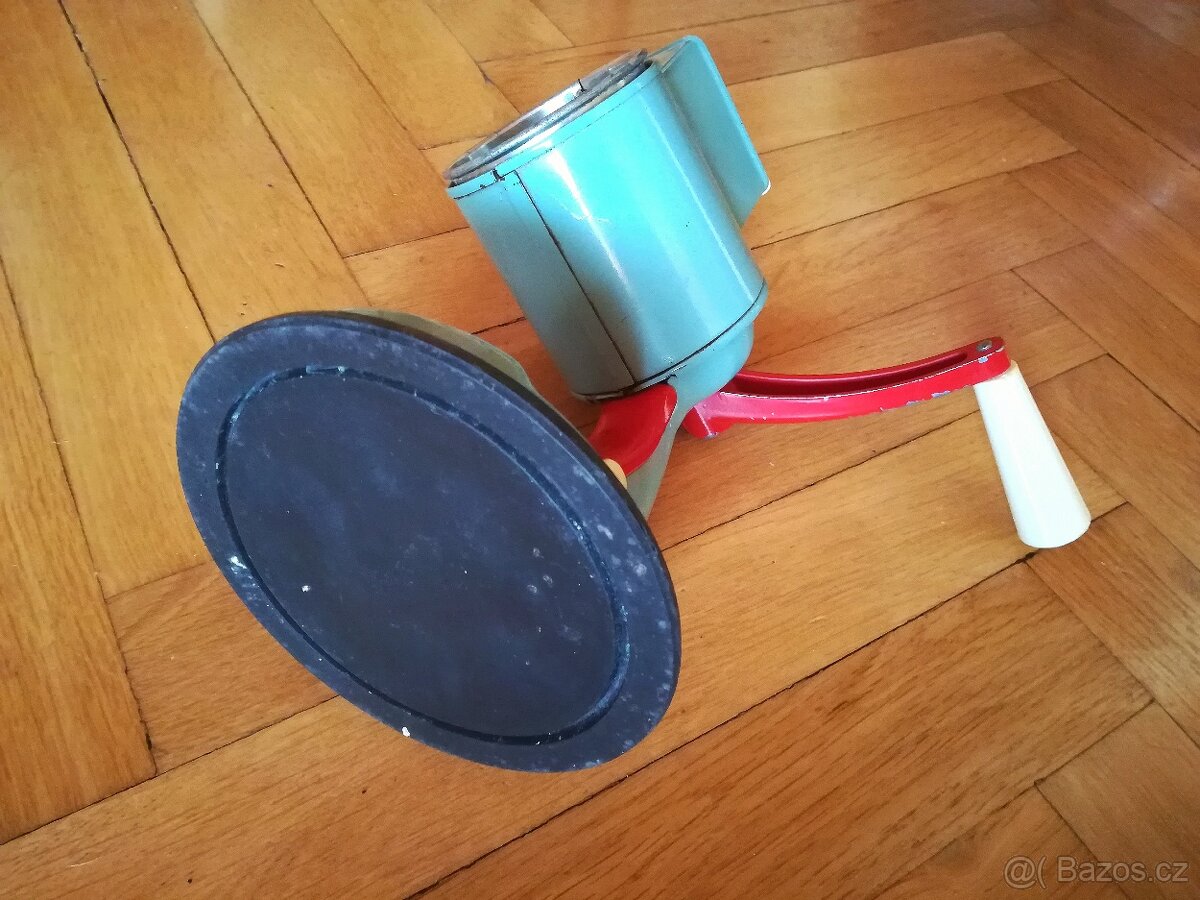 Mlýnek na rohlíky - 3