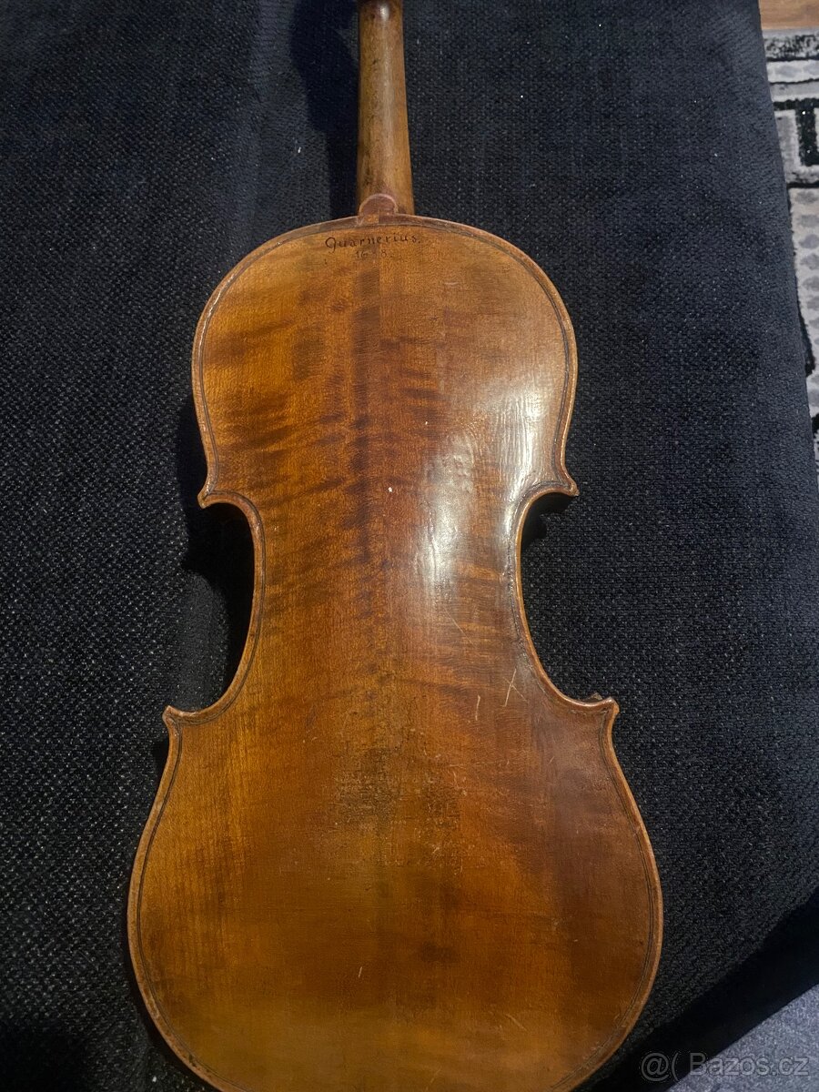 Housle 4/4 na opravu - 3