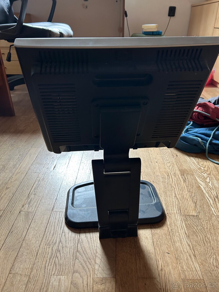 Monitor HP 1740 - 3