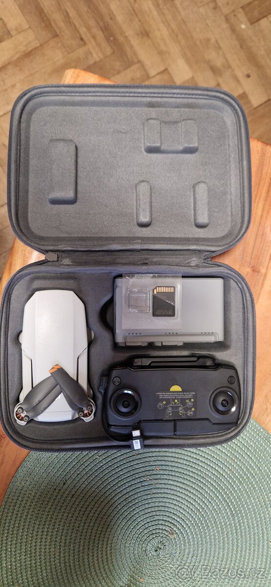Dron DJI Mini SE + FlyMore Combo + kryt vrtulí - 3