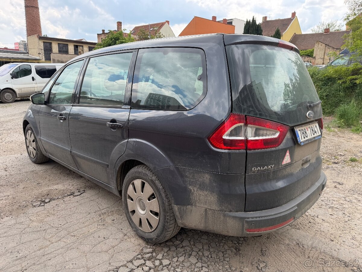 Ford Galaxy 2.0 TDCI 7 míst - 3