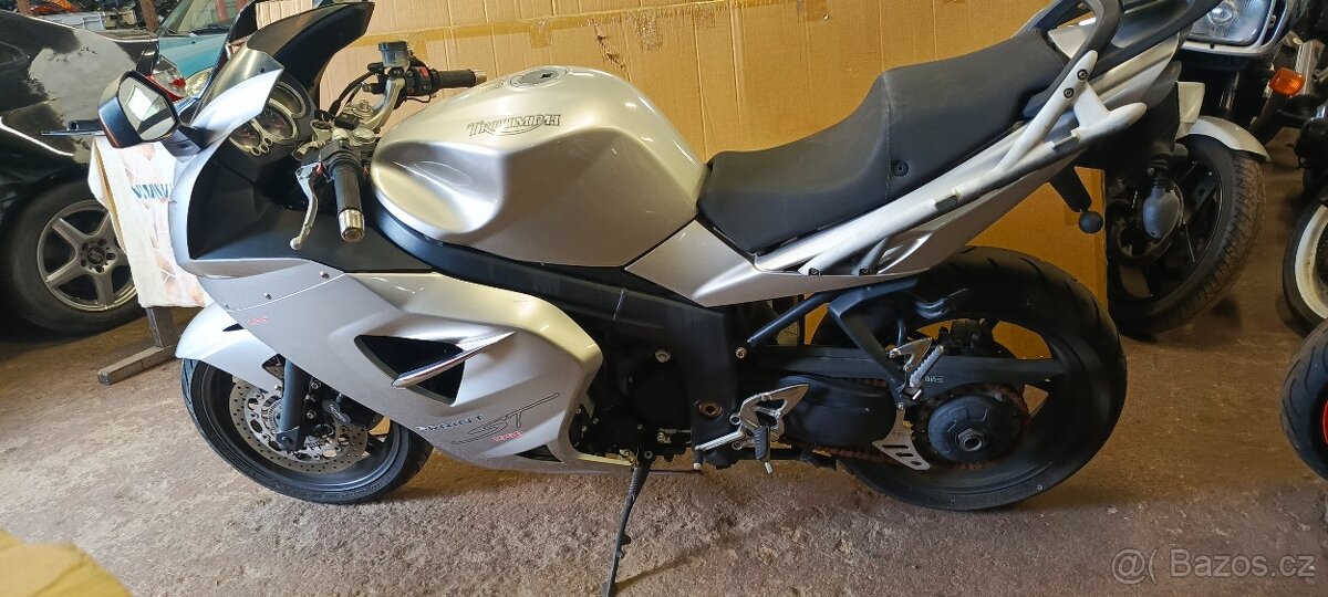 Triumph st 1050 sprint - 3