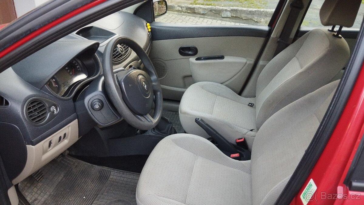 Renault Clio 3 1.2 12V - 3
