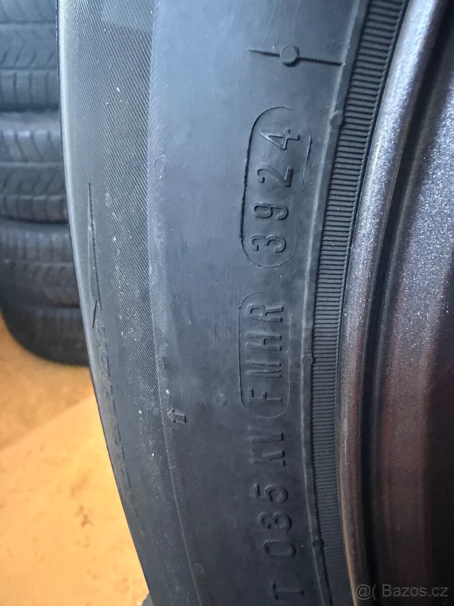Zimní 235/60r18 Nexen - 3