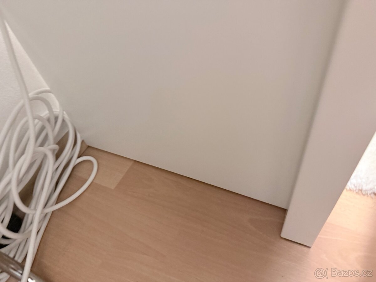 IKEA LÄNGDHOPP Výsuvný psací stůl - 3