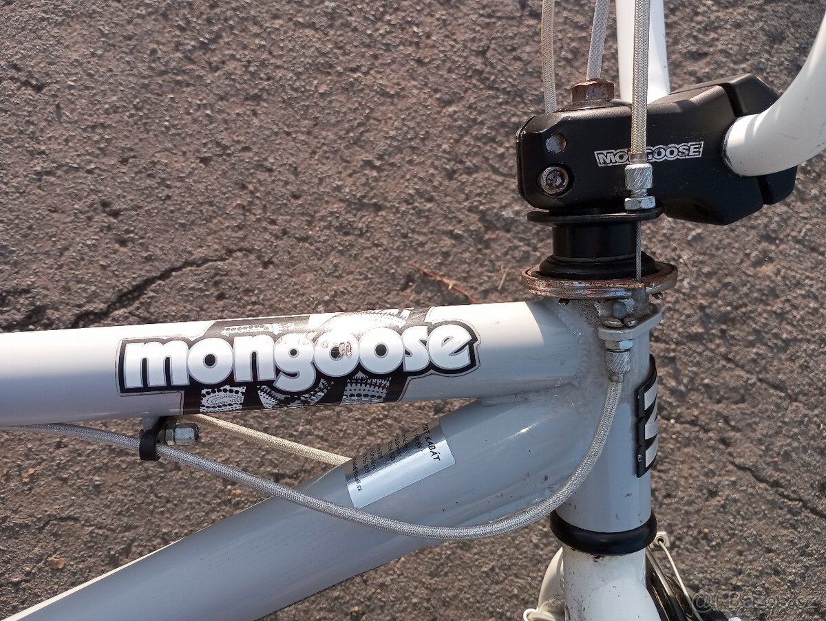 Freestyle BMX Mongoose Mischief - 3