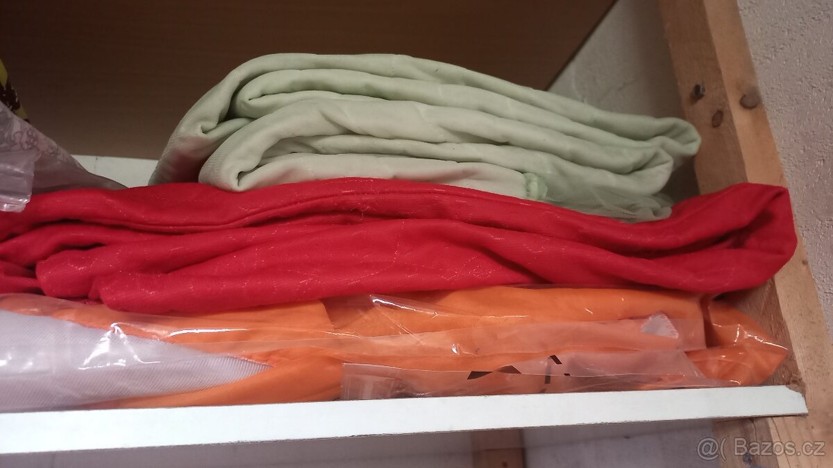 Deky,záclony,povlečení,přehozy,ložní povlečení,závěsy,polštá - 3