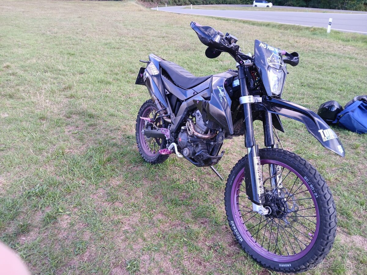 Aprilia rx 125 2019 Do 14.11 za 40 000 Kč