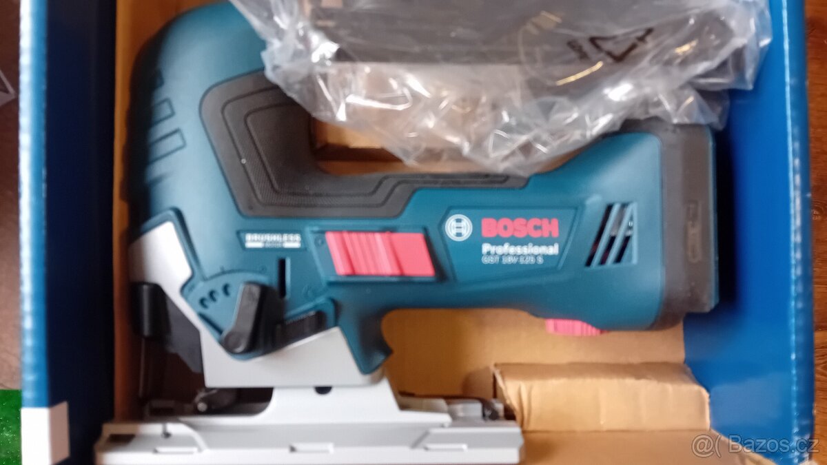 Akumulátorová přímočará pila Bosch GST 18V-125 S - 3
