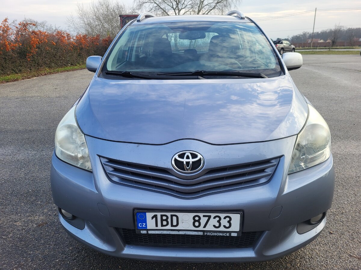 Toyota Verso 1.8i benzín, 108 kW, r. v. 2011 - 3