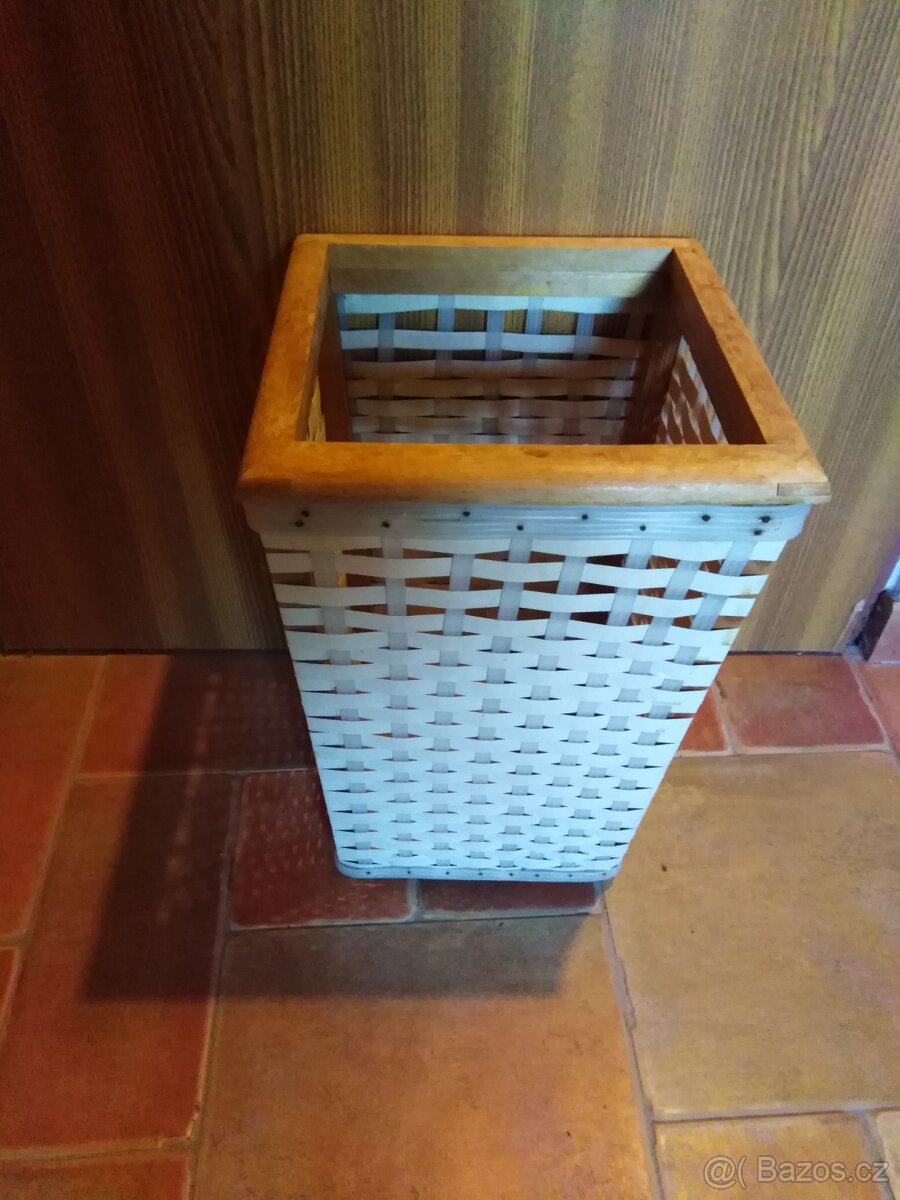 Retro odpadkový koš. - 3