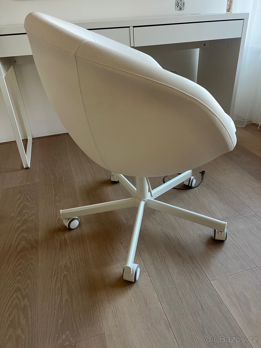 Psací stůl a židle - 3