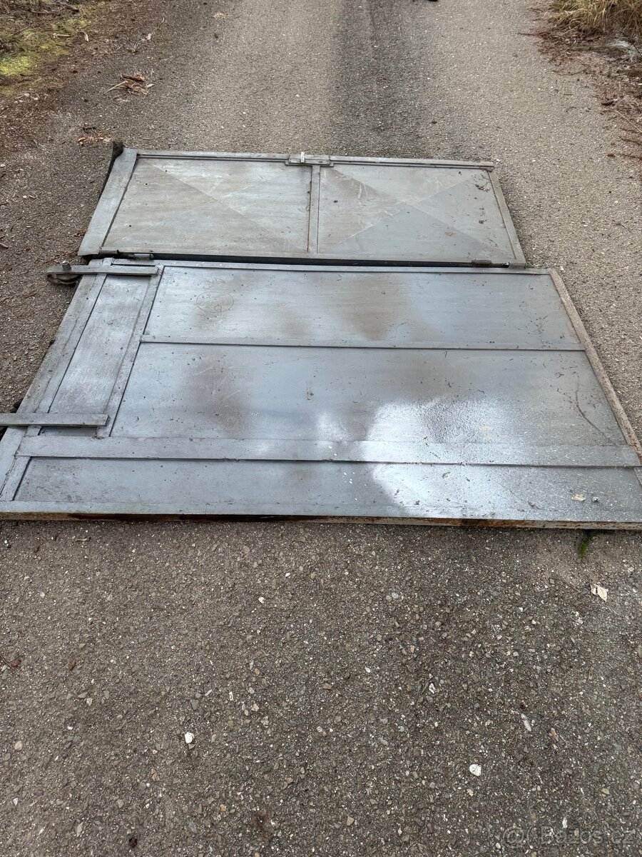 Garážová vrata (posuvná) - 3