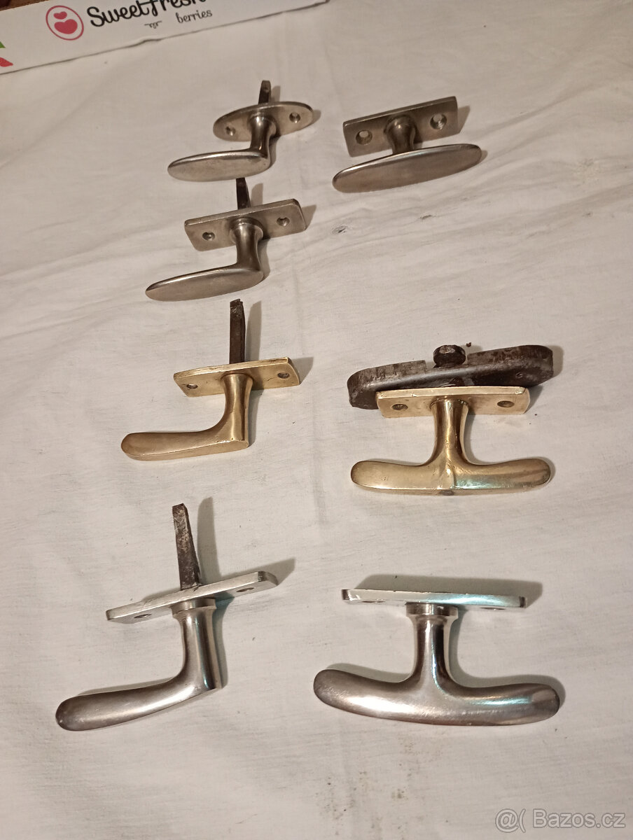 MOSAZNÉOkenní kličky,rozvory,půlolivky - 3