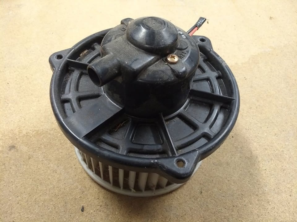 Suzuki Swift 2001 - 3