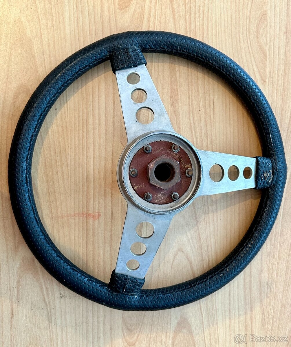 Škoda 110R volant - 3