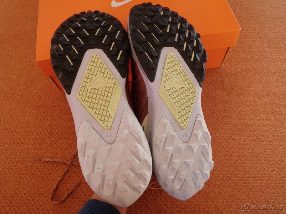 pánské botasky zn. Nike - vel. 45,5 - nové - 3