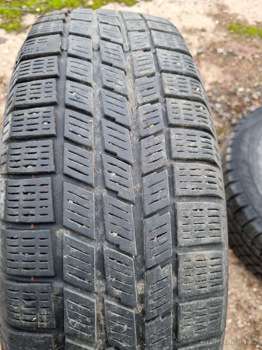 Prodám zimní pneu na VW Golf 7 - 3