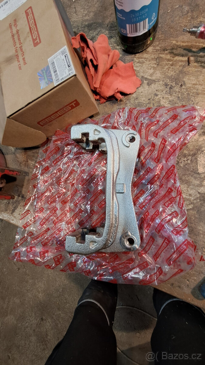 Nové držáky třmenů Forester SG, Impreza, Legacy... - 3