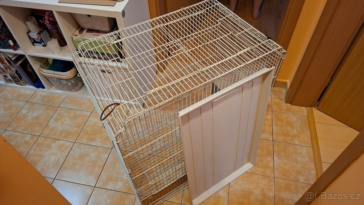 Prodám klec na papoušky, veverky - 3