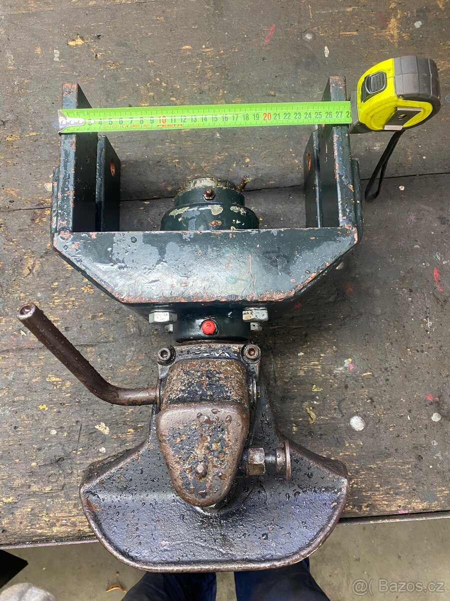 automatický závěs ZETOR - 3