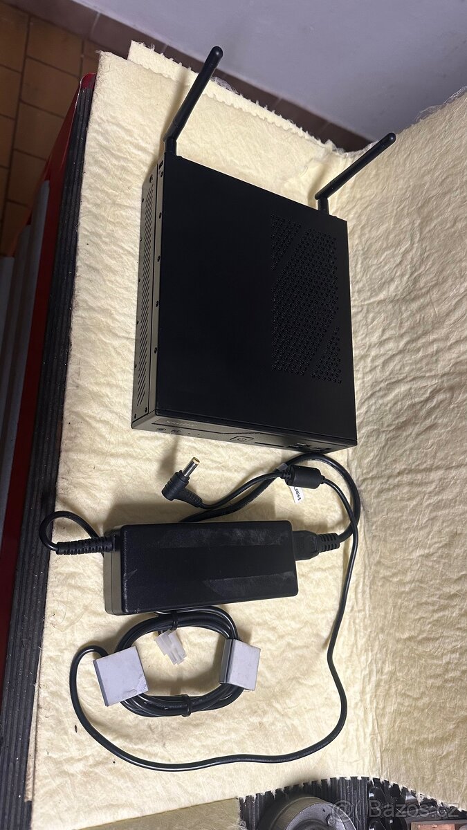 Mini PC Shuttle DH410 - 3