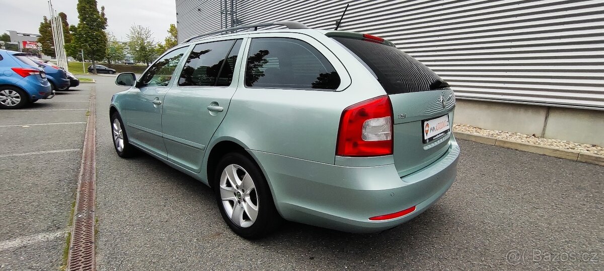 Škoda Octavia, 1.4 TSI Elegance - 3