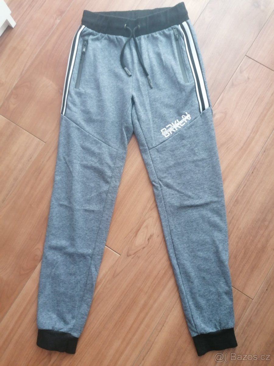 Tepláky chlapecké 158/164 v perfektním stavu - 3