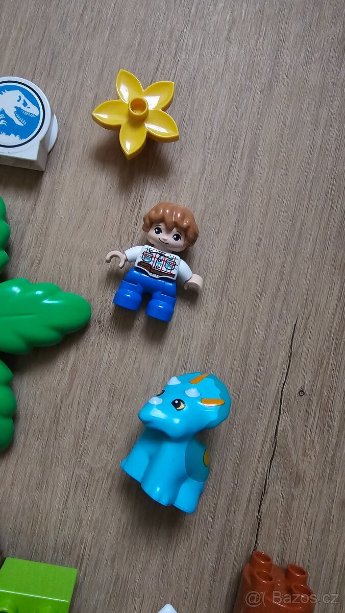 Lego Duplo 10879 Jurský svět - Dinosauří ZOO - 3