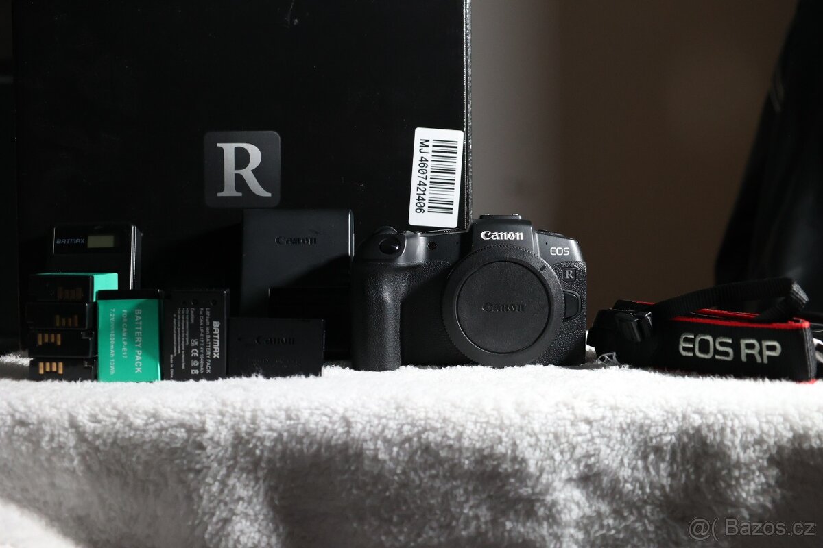 Canon RP + Příslušenství + 7 baterií - 3