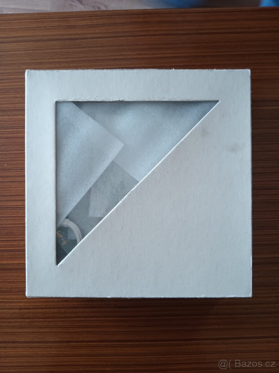 Etažér talířový - 3