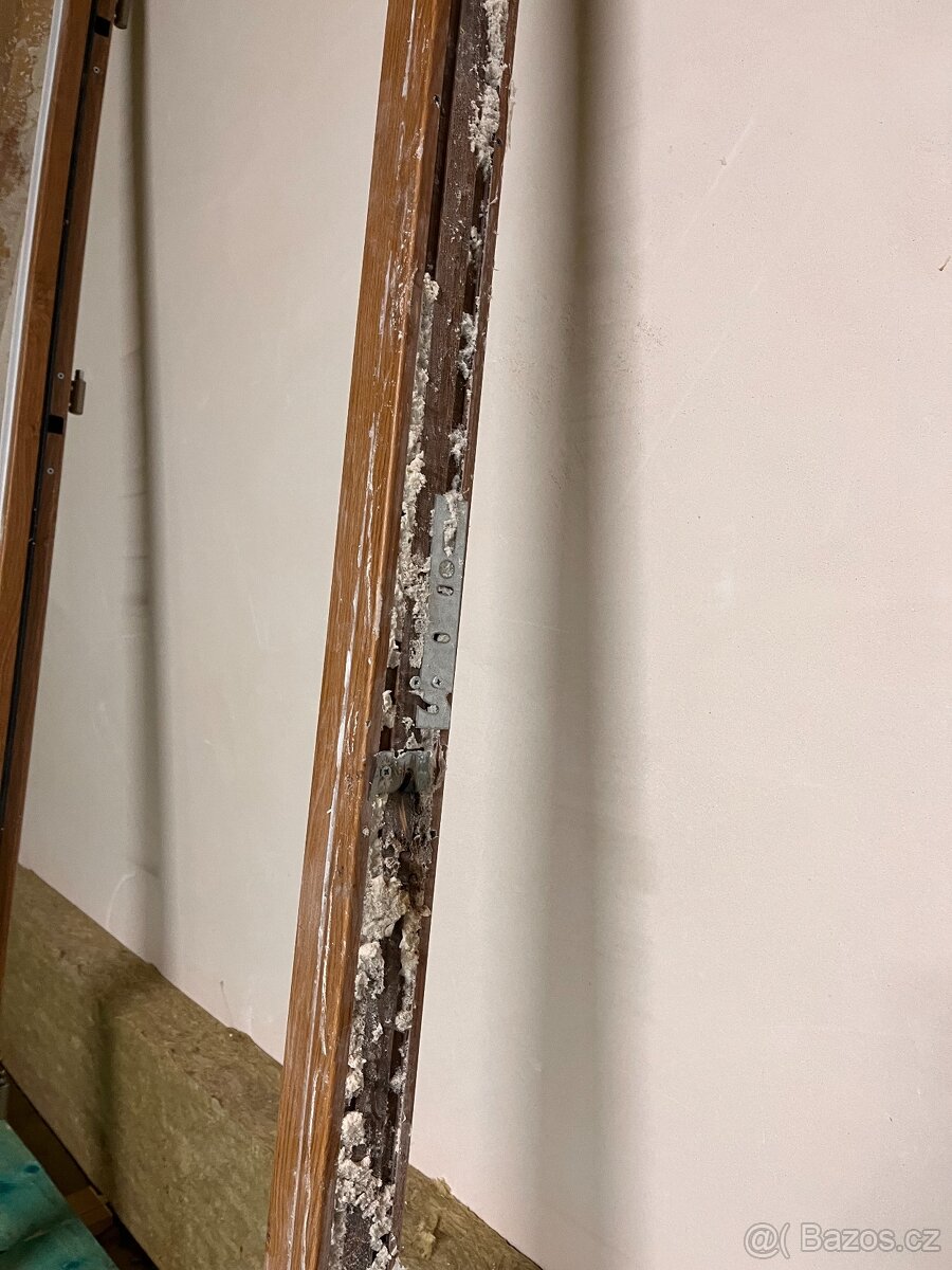 Téměř nepoužité venkovní dveře - 3