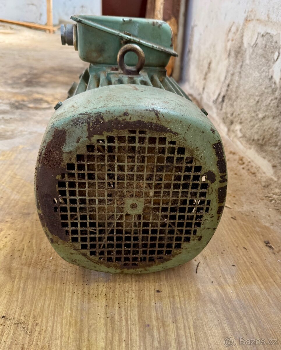 Elektromotor 3 kW 950 ot./ min - 3