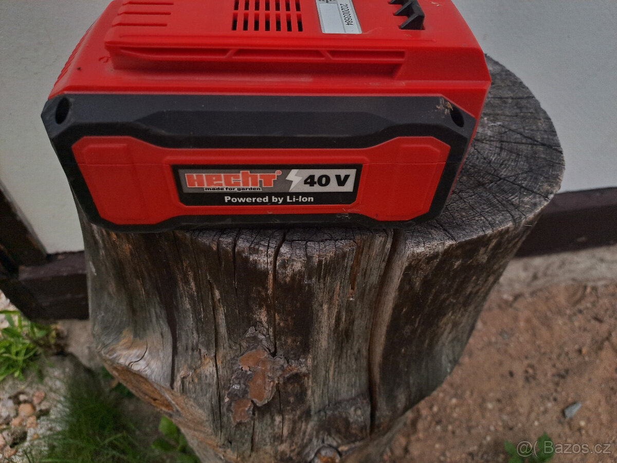 Prodám AKU sekačku, - 3