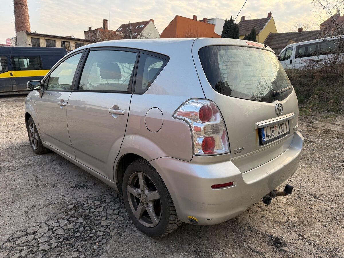 Toyota Corolla Verso 1.8 VVTI - 3