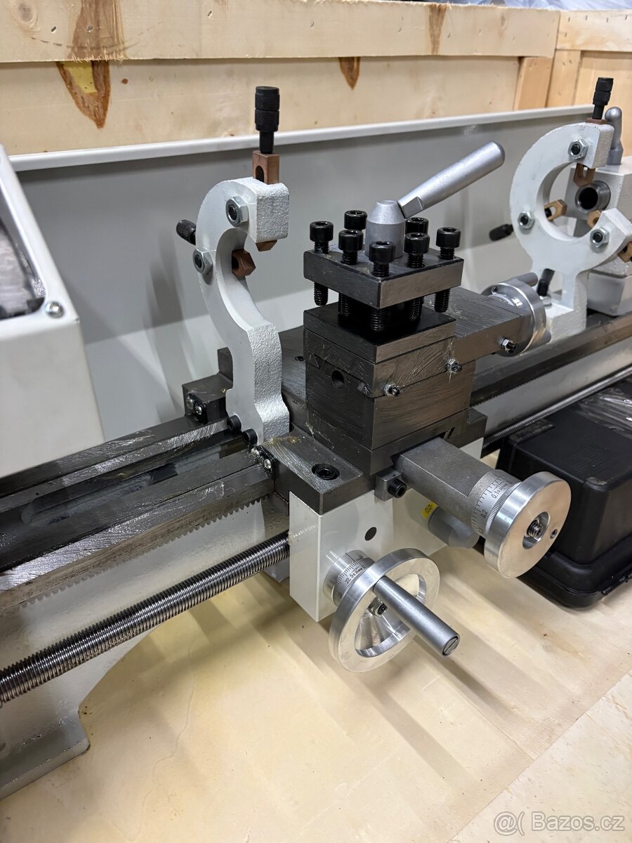 Stolní soustruh 230v 600mm - 3